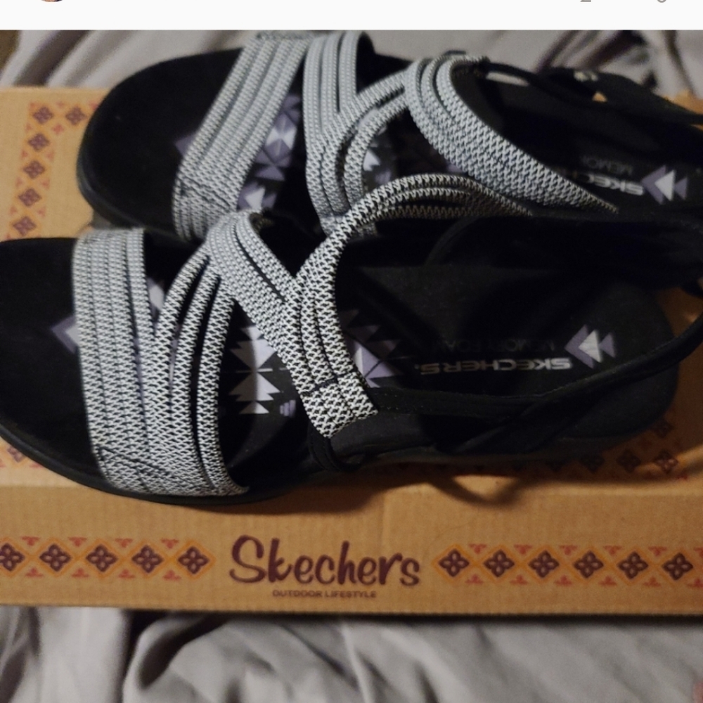 skechers sandals
